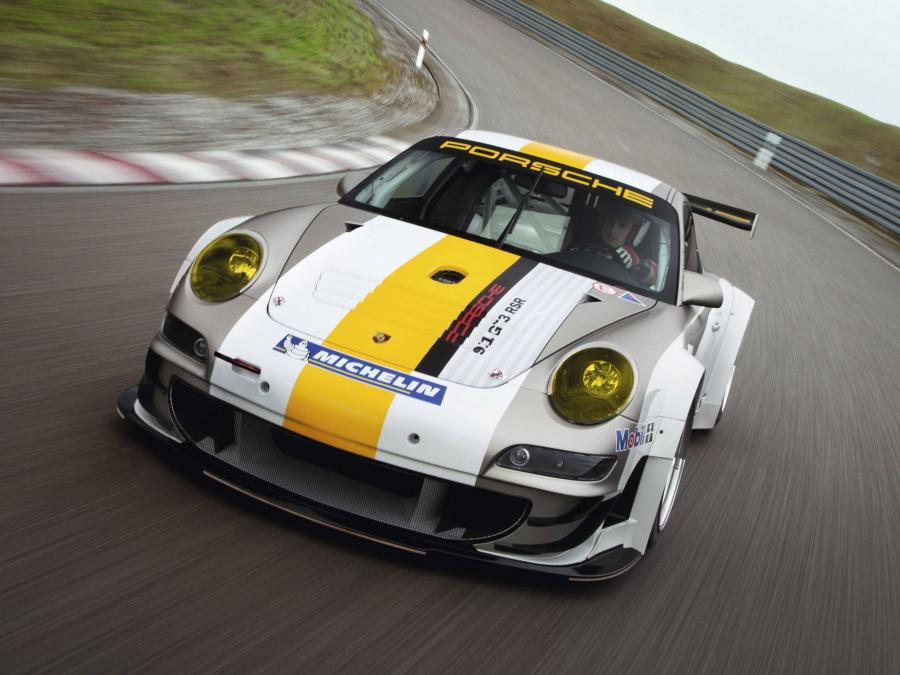  Porsche 911 GT3 RSR 2011 года  (фото 16 из 24)
